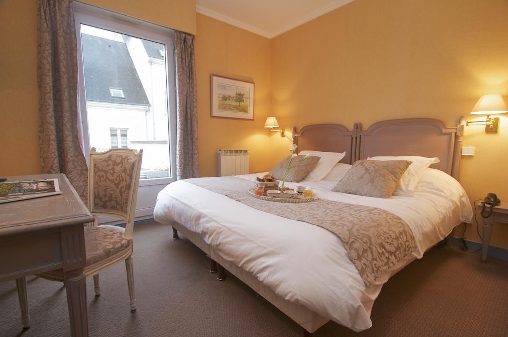Hotel Sully Nogent-le-Rotrou Pokoj fotografie