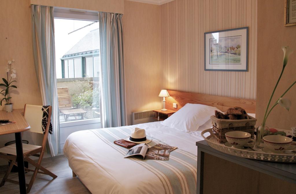 Hotel Sully Nogent-le-Rotrou Pokoj fotografie
