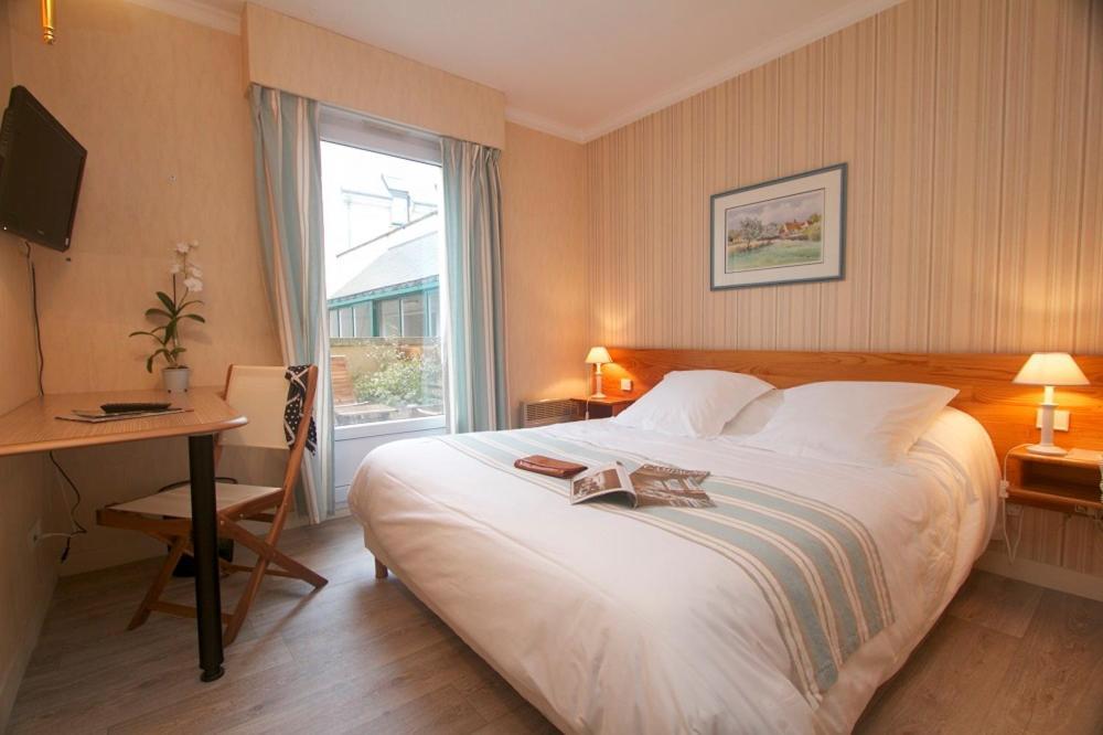 Hotel Sully Nogent-le-Rotrou Exteriér fotografie